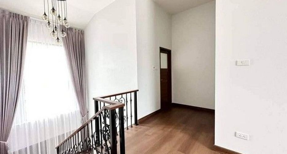 For sale 3 bedrooms house in Mueang Chiang Rai, Chiang Rai