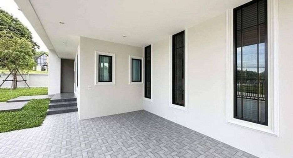 For sale 3 bedrooms house in Mueang Chiang Rai, Chiang Rai