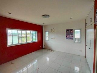 For sale 4 bedrooms house in Mueang Chiang Rai, Chiang Rai