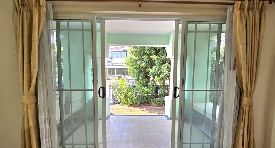 Casa en venta de 3 habitaciones en Prawet, Bangkok