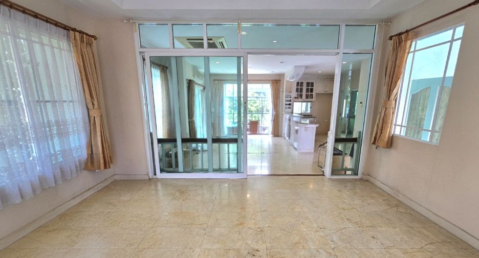 Casa en venta de 3 habitaciones en Prawet, Bangkok