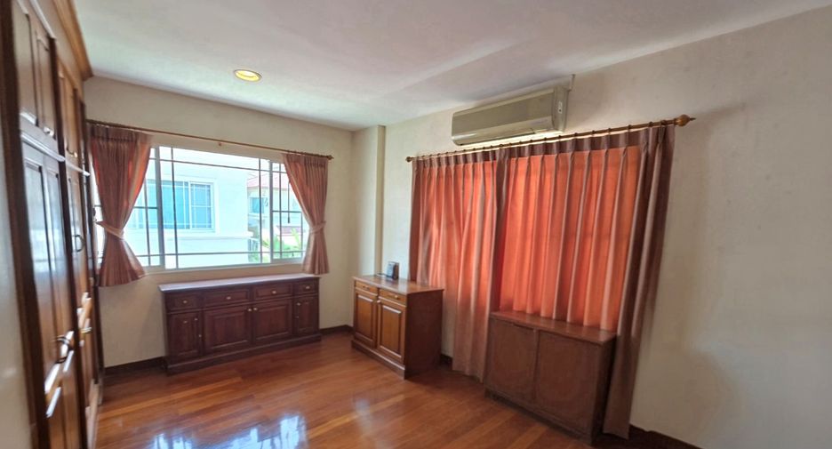 Casa en venta de 3 habitaciones en Prawet, Bangkok