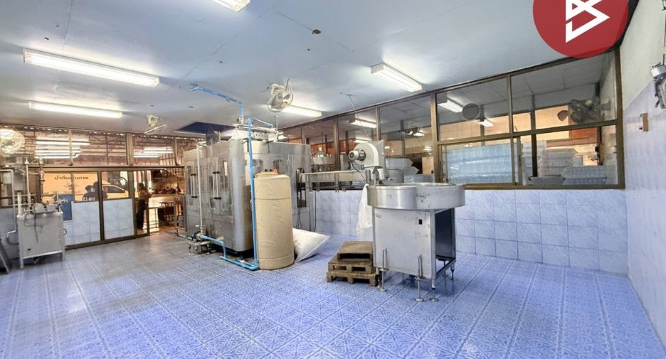 For sale warehouse in Damnoen Saduak, Ratchaburi