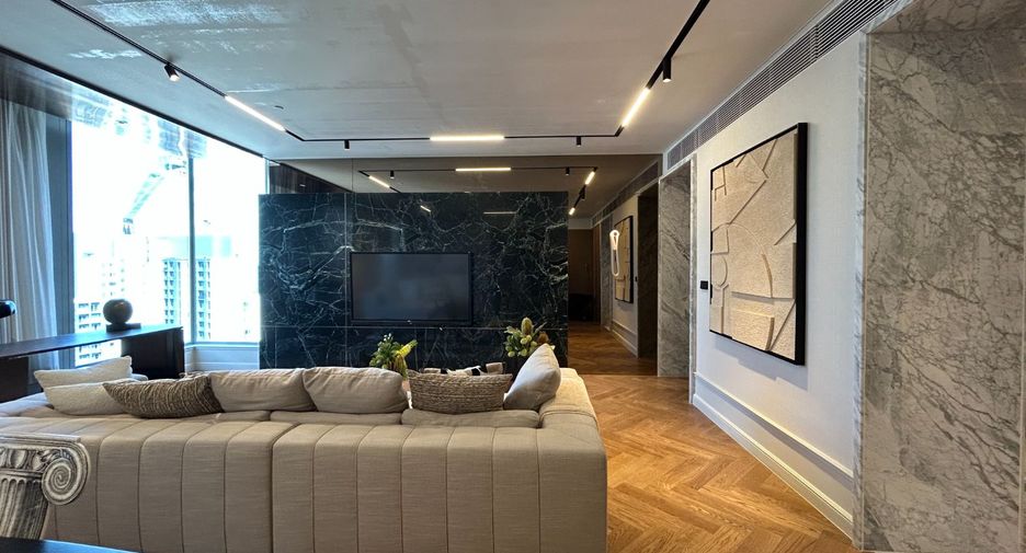 For sale 1 bed condo in Khlong Toei, Bangkok