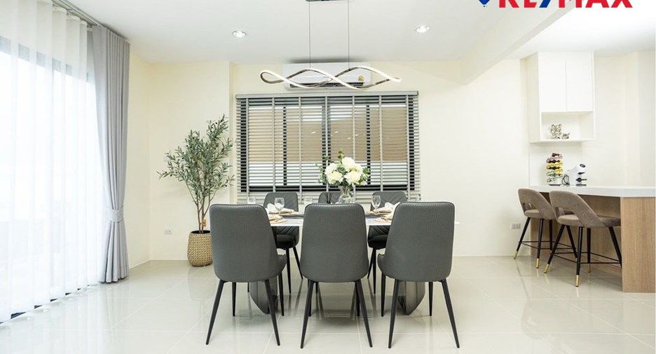 For sale 3 bedrooms house in Bang Lamung, Chonburi