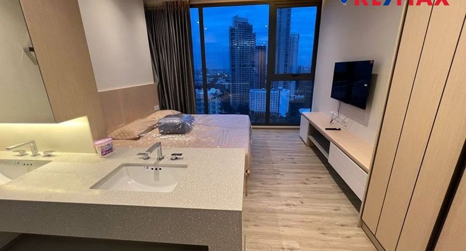 For rent 2 bedrooms condo in Bang Lamung, Chonburi
