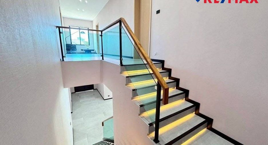 Casa en venta de 5 habitaciones en Jomtien, Pattaya