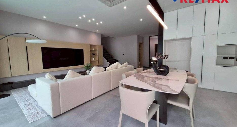 Casa en venta de 5 habitaciones en Jomtien, Pattaya