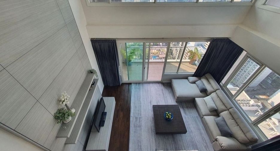 For sale 4 bedrooms condo in Khlong Toei, Bangkok