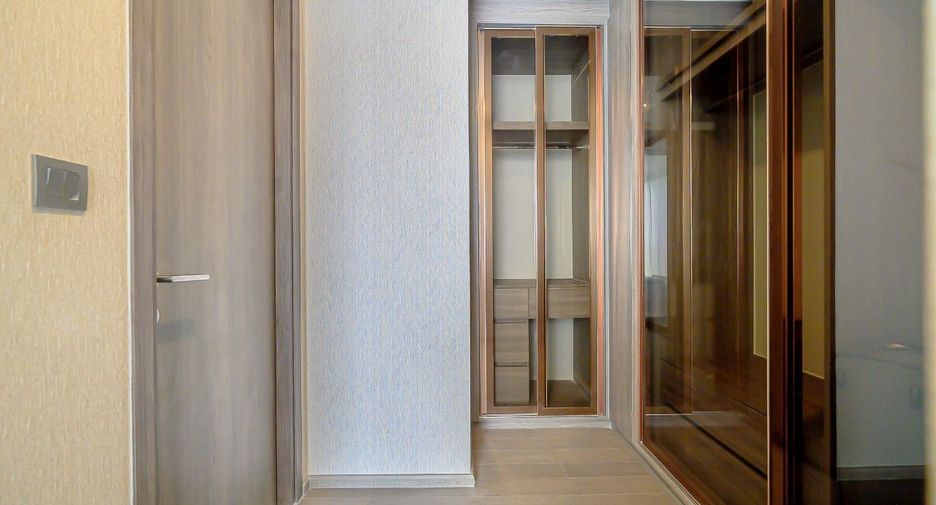 Condo en alquiler de 2 habitaciones en Khlong Toei, Bangkok
