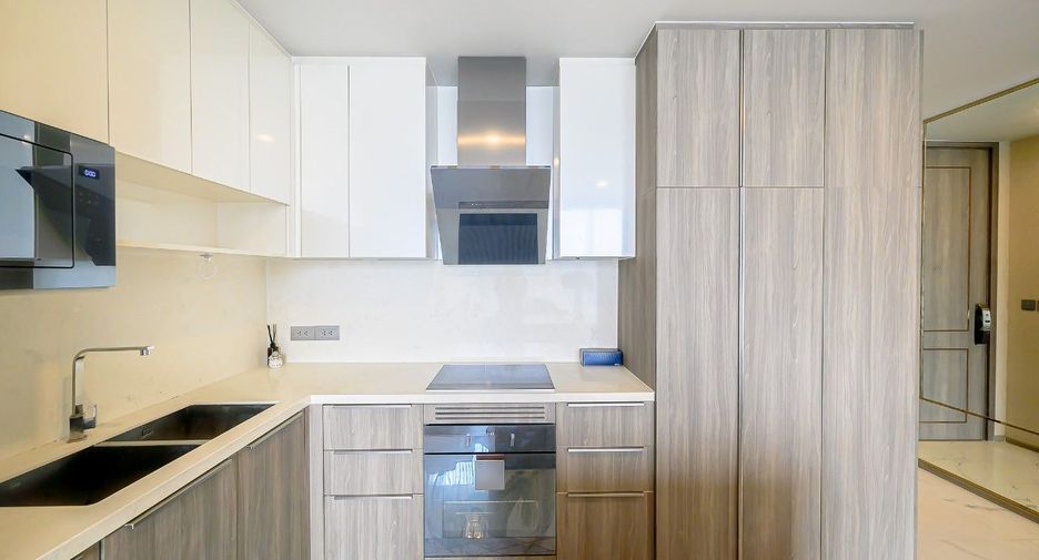 Condo en alquiler de 2 habitaciones en Khlong Toei, Bangkok