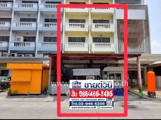 For sale 5 bedrooms retail Space in Wang Thonglang, Bangkok