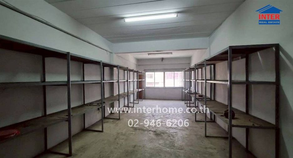Local comercial en venta de 5 habitaciones en Wang Thonglang, Bangkok