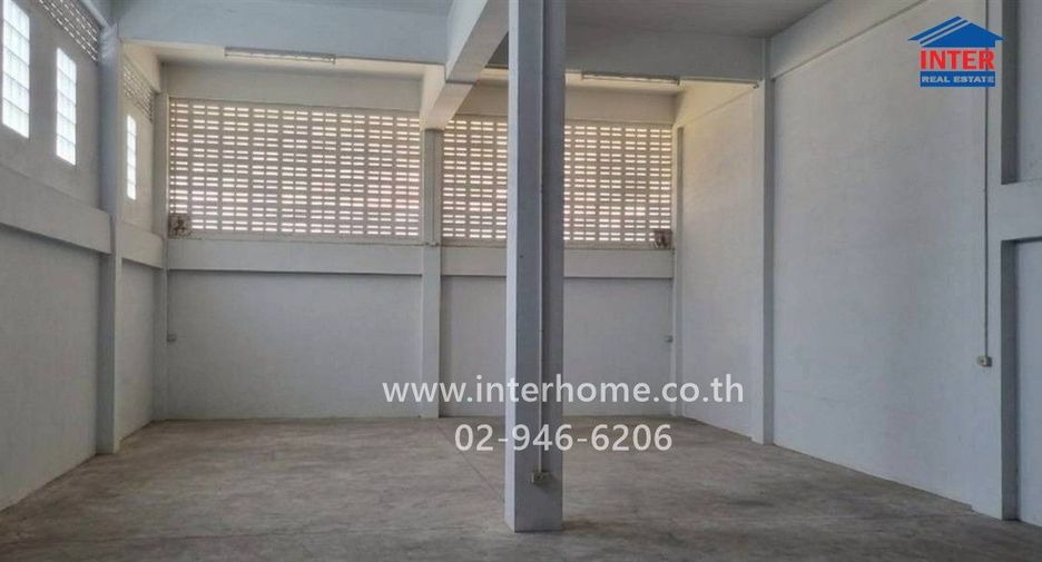 Local comercial en venta de 5 habitaciones en Wang Thonglang, Bangkok