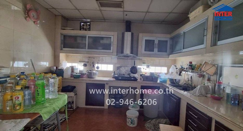 Local comercial en venta de 5 habitaciones en Wang Thonglang, Bangkok