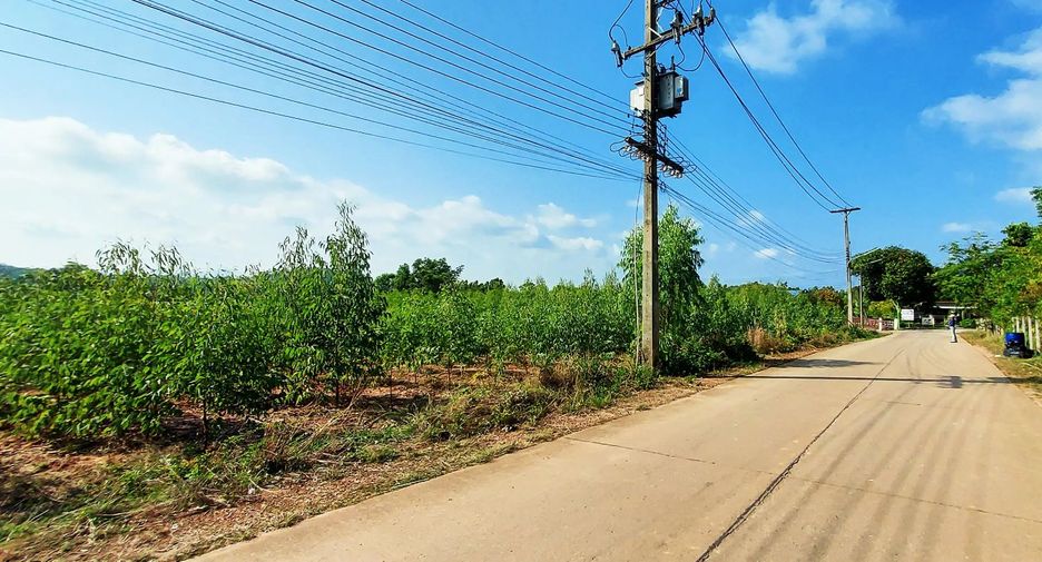 Продажа Участок в Клаенг, Районг