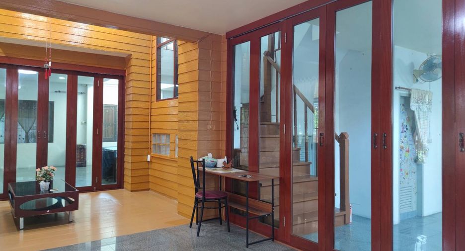 For sale 6 bedrooms house in Bang Phli, Samut Prakan
