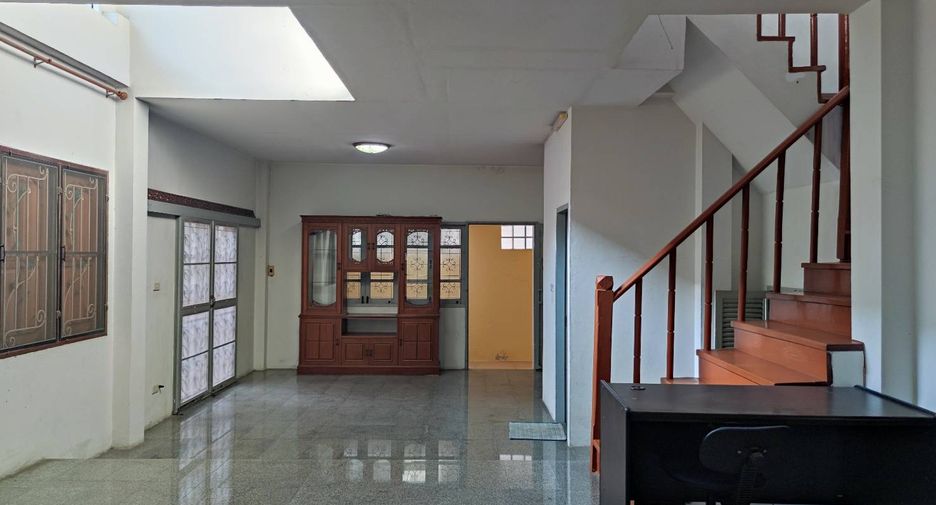 For sale 6 bedrooms house in Bang Phli, Samut Prakan