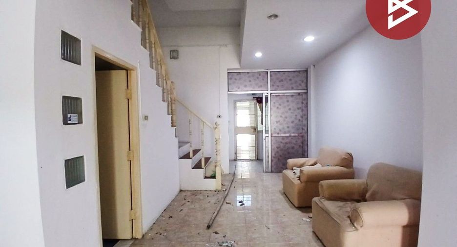 For sale 3 bedrooms townhouse in Prawet, Bangkok