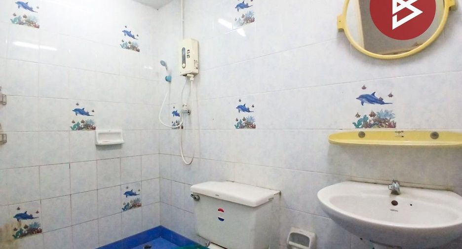 For sale 3 bedrooms townhouse in Prawet, Bangkok