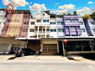 For sale 3 bedrooms retail Space in Thanyaburi, Pathum Thani