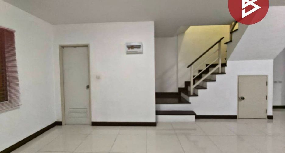 For sale 3 bedrooms townhouse in Mueang Chon Buri, Chonburi