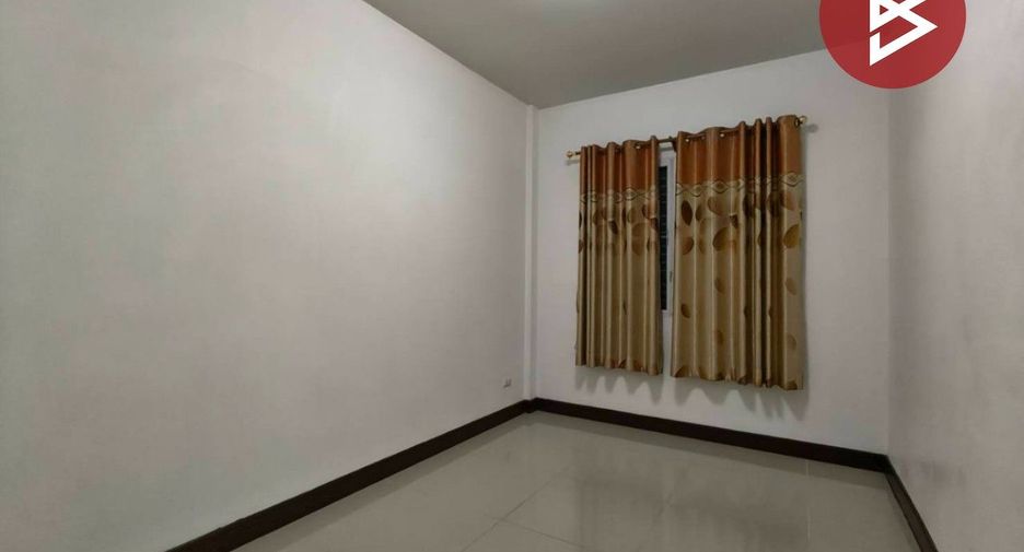 For sale 3 bedrooms townhouse in Mueang Chon Buri, Chonburi