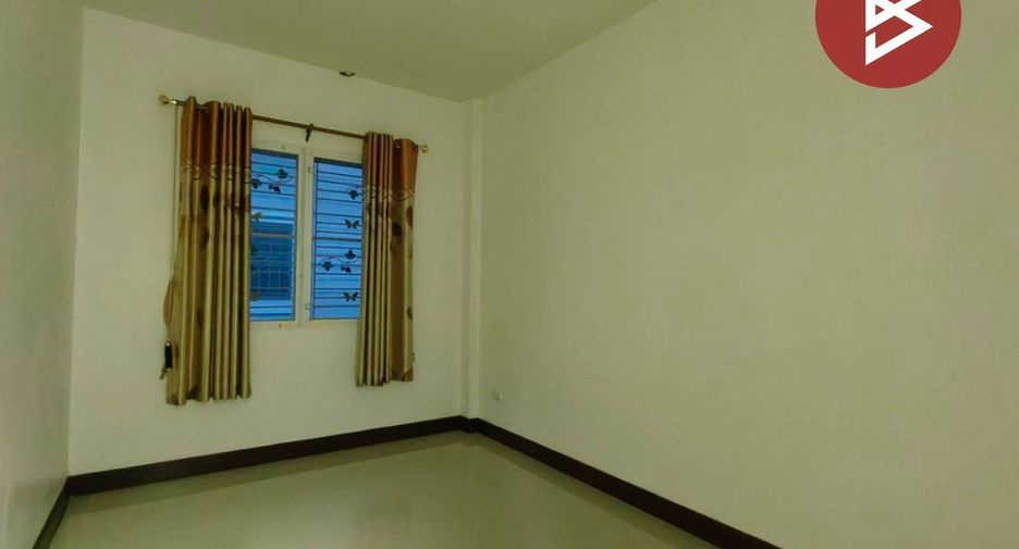 For sale 3 bedrooms townhouse in Mueang Chon Buri, Chonburi
