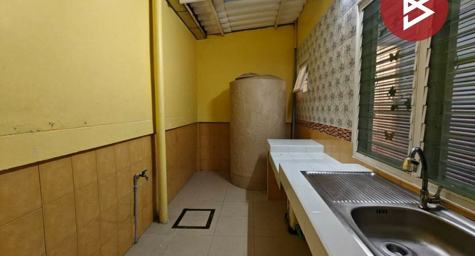 For sale 3 bedrooms townhouse in Mueang Chon Buri, Chonburi