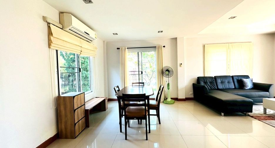 For rent 3 bedrooms house in San Sai, Chiang Mai