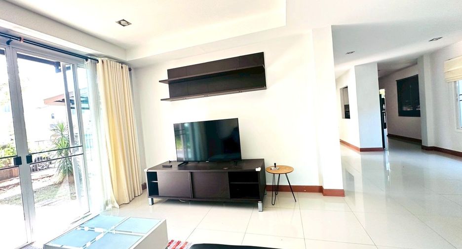 For rent 3 bedrooms house in San Sai, Chiang Mai
