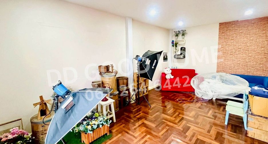 For sale 3 ベッドルーム house in Bang Bo, Samut Prakan