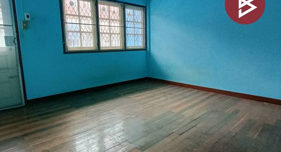 Продажа 2 спальни таунхаус в Mueang Nakhon Sawan, Накхонсаван