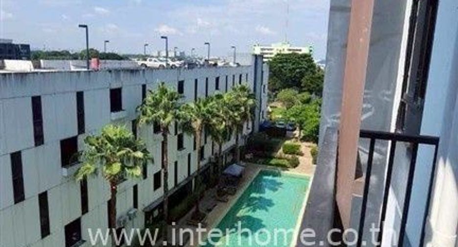 For sale 2 bedrooms condo in Saphan Sung, Bangkok