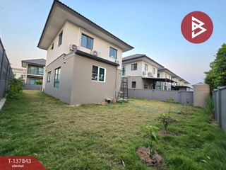 For sale 3 bedrooms house in Phra Samut Chedi, Samut Prakan