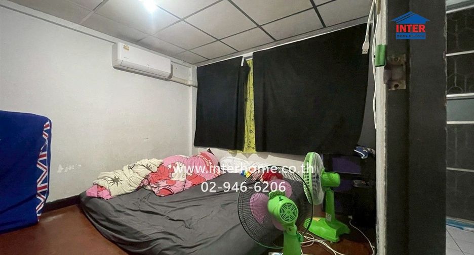 For sale 4 bedrooms townhouse in Thanyaburi, Pathum Thani