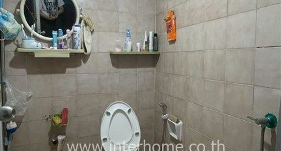 For sale 4 bedrooms townhouse in Thanyaburi, Pathum Thani