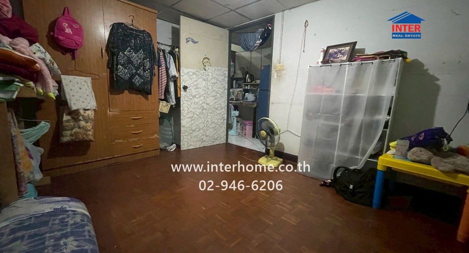 For sale 4 bedrooms townhouse in Thanyaburi, Pathum Thani