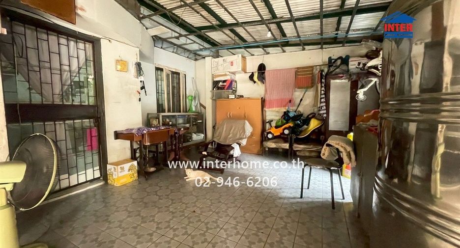 For sale 4 bedrooms townhouse in Thanyaburi, Pathum Thani