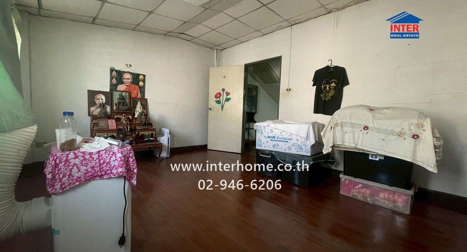 For sale 4 bedrooms townhouse in Thanyaburi, Pathum Thani