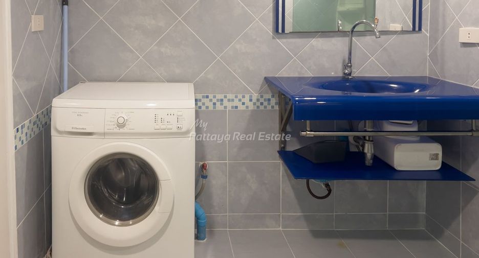 For sale 1 bed condo in Bang Lamung, Chonburi
