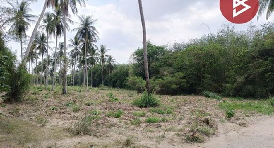 出售 土地 在 Si Racha, Chon Buri