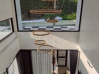 For rent 5 bedrooms house in Huai Khwang, Bangkok