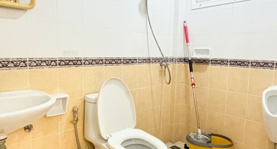For sale 3 ベッドルーム townhouse in Prawet, Bangkok