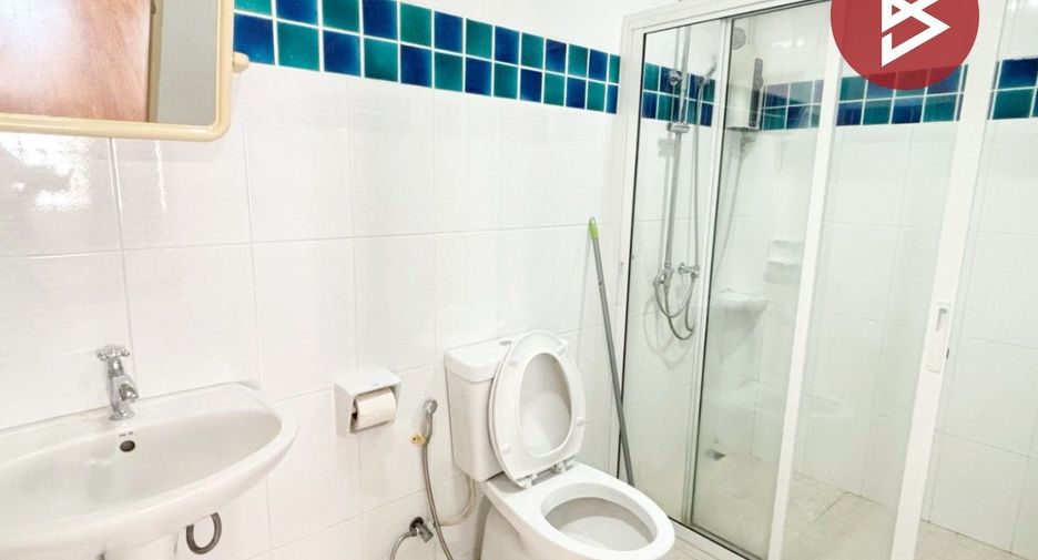 For sale 3 ベッドルーム townhouse in Prawet, Bangkok
