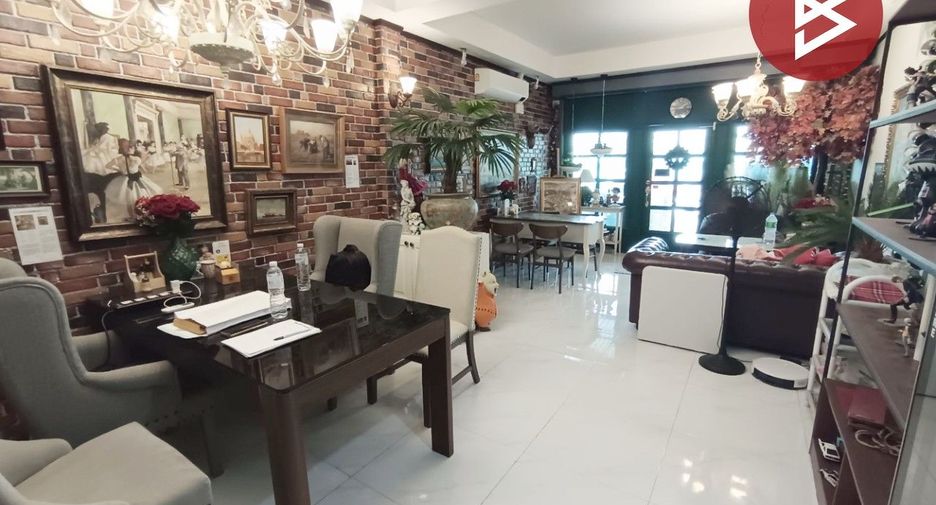 For sale retail Space in Mueang Chachoengsao, Chachoengsao