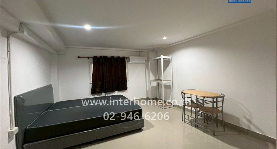 For sale 44 bedrooms retail Space in Bang Khae, Bangkok