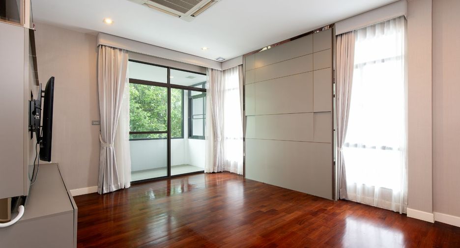 Haus zum Kauf mit 4 Zimmer in Pak Kret, Nonthaburi