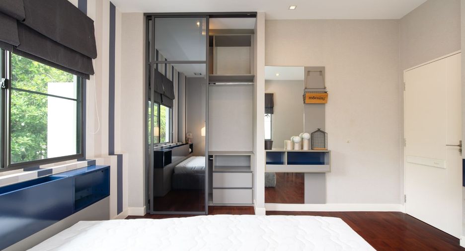 Haus zum Kauf mit 4 Zimmer in Pak Kret, Nonthaburi