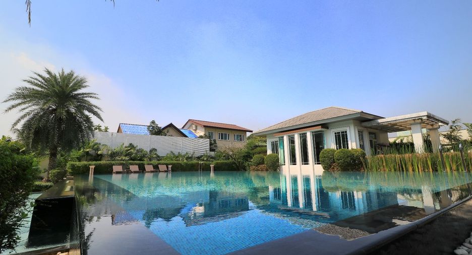 Haus zum Kauf mit 4 Zimmer in Pak Kret, Nonthaburi